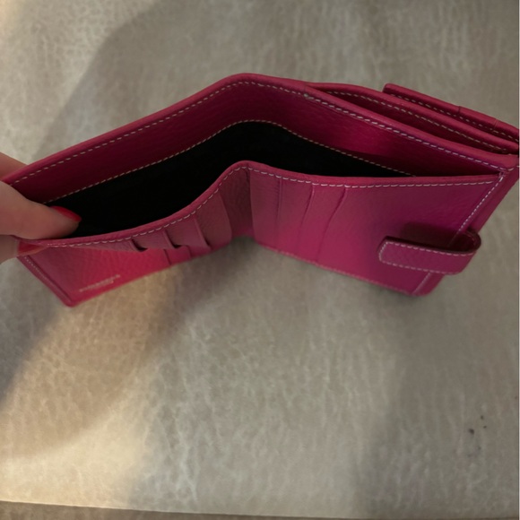 Burberry Leather Wallet - Picture 8 of 9